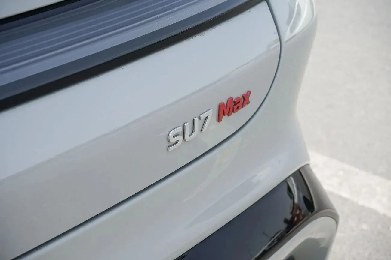 شاومي SU7 2024 undefinedL