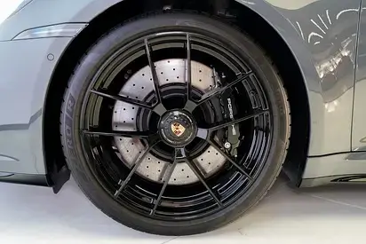 Porsche 911 2025