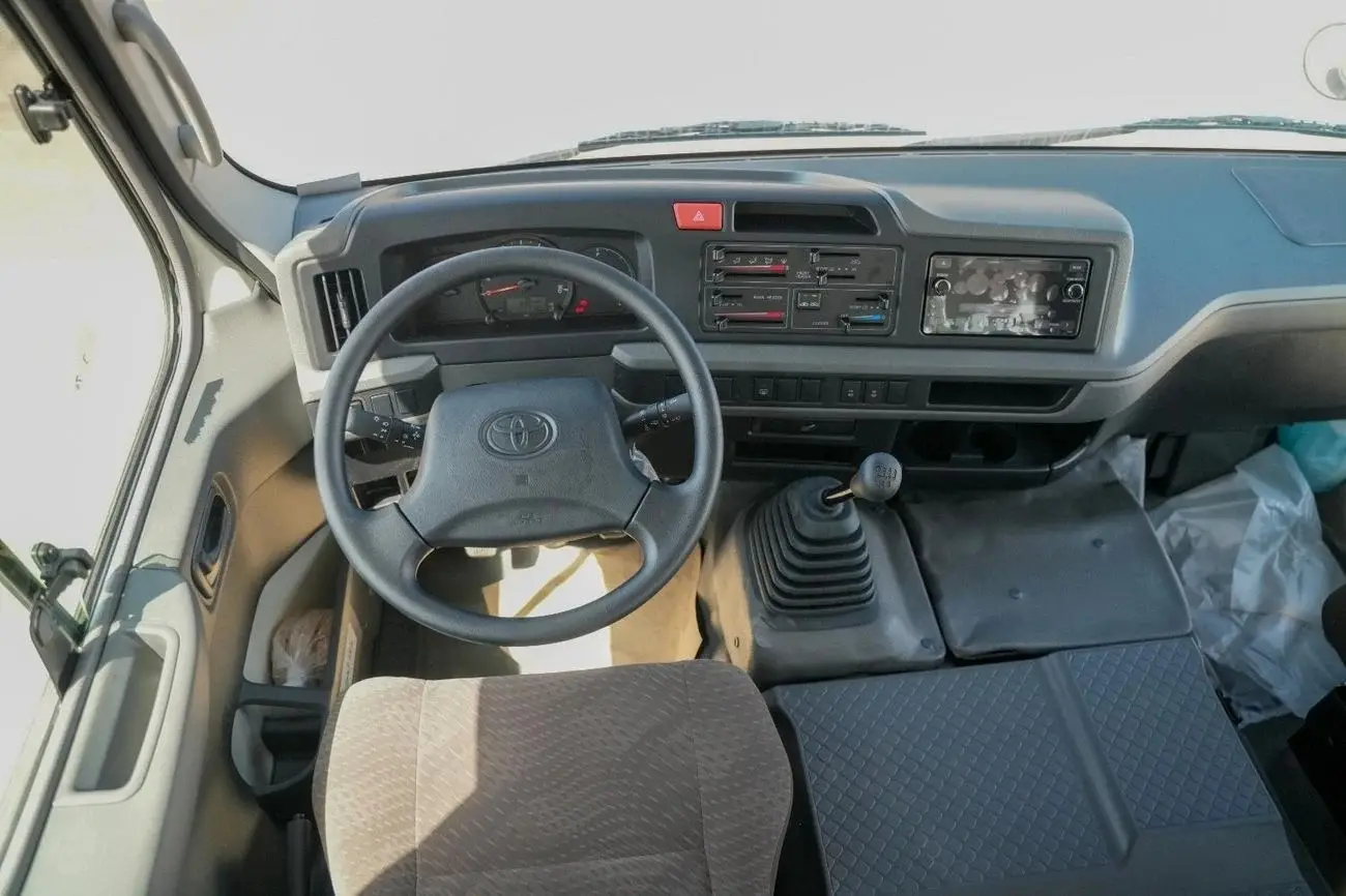 Toyota Coaster 2025 2.7L