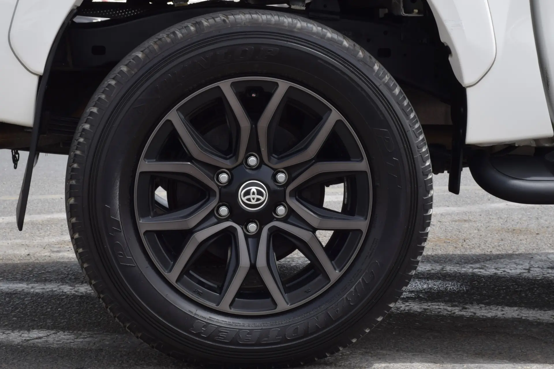 Toyota Hilux 2023 2.8L