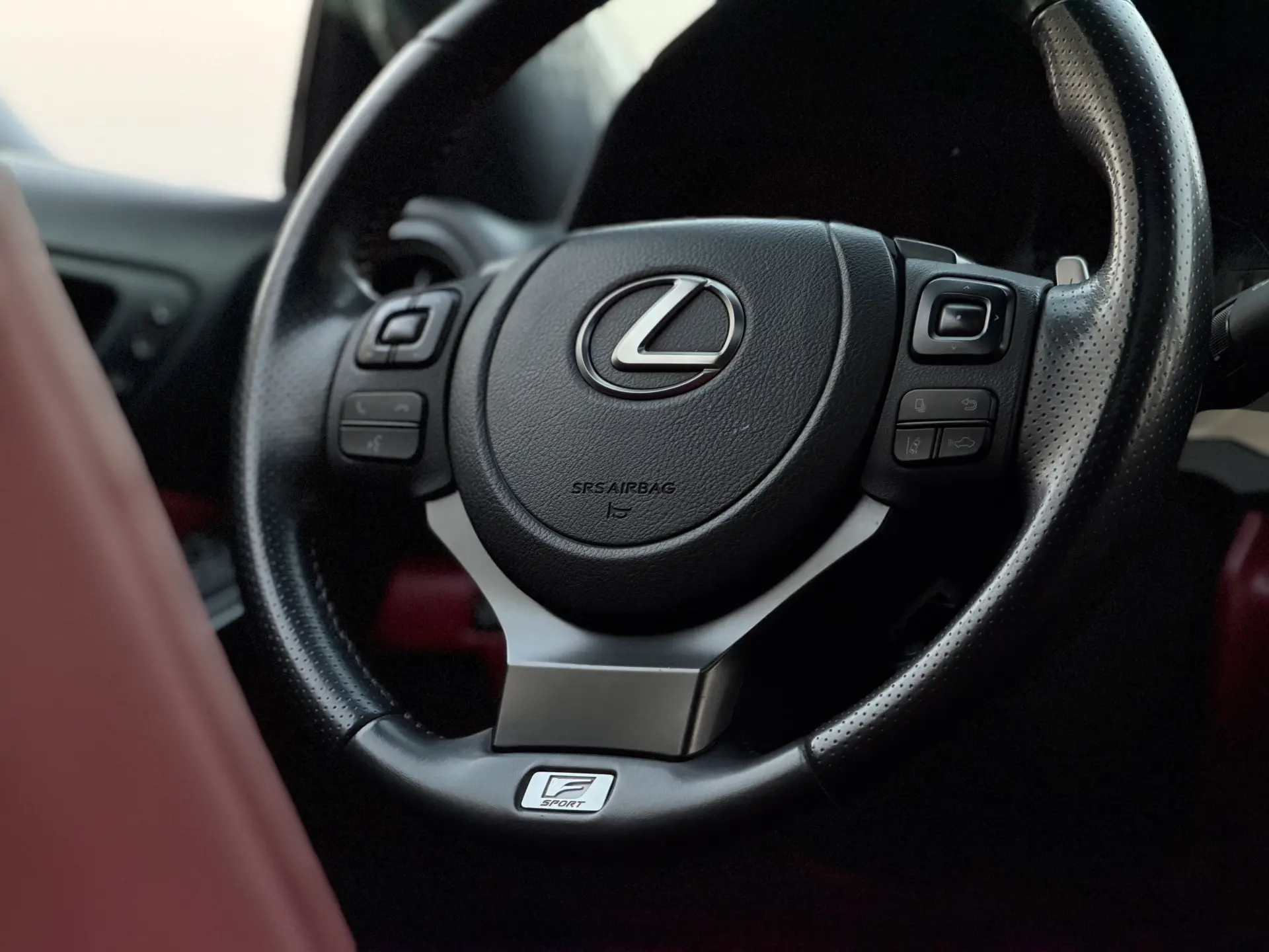 Lexus IS 2024