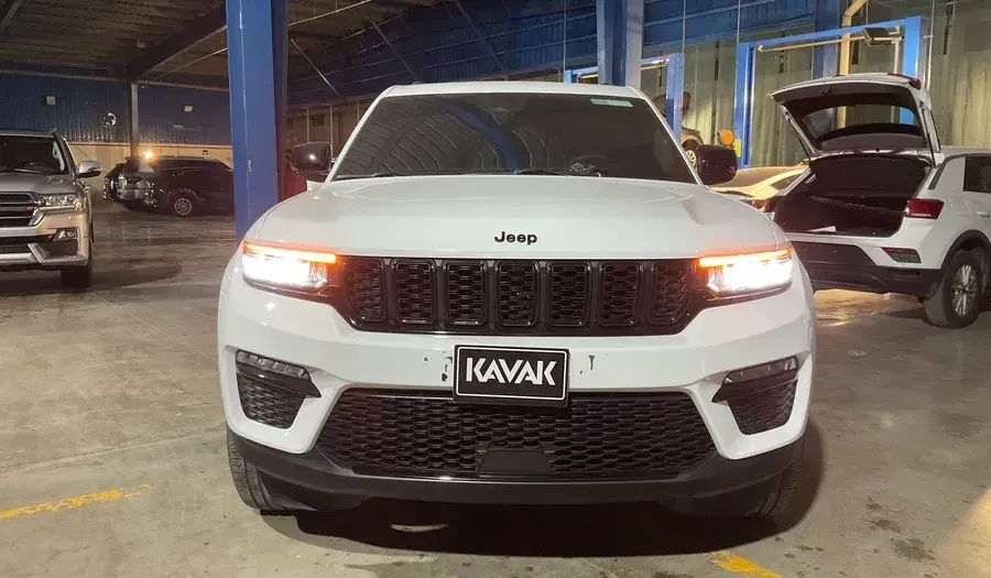 جيب جراند شيروكي 2024