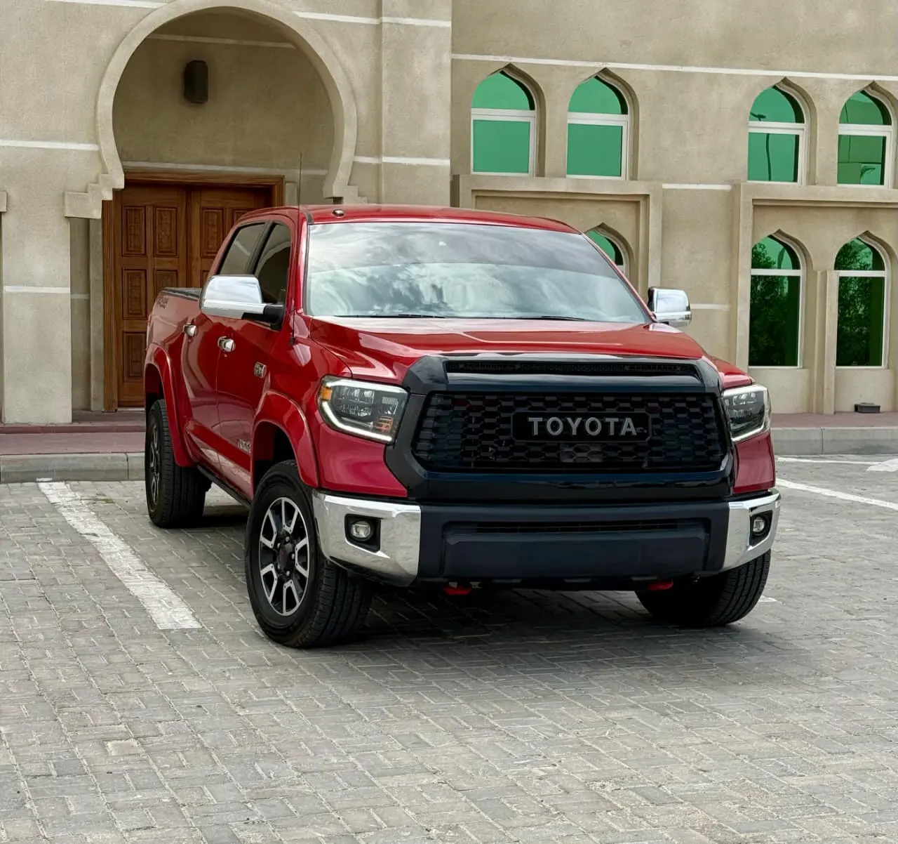 تويوتا تاندرا 2018 5.7L