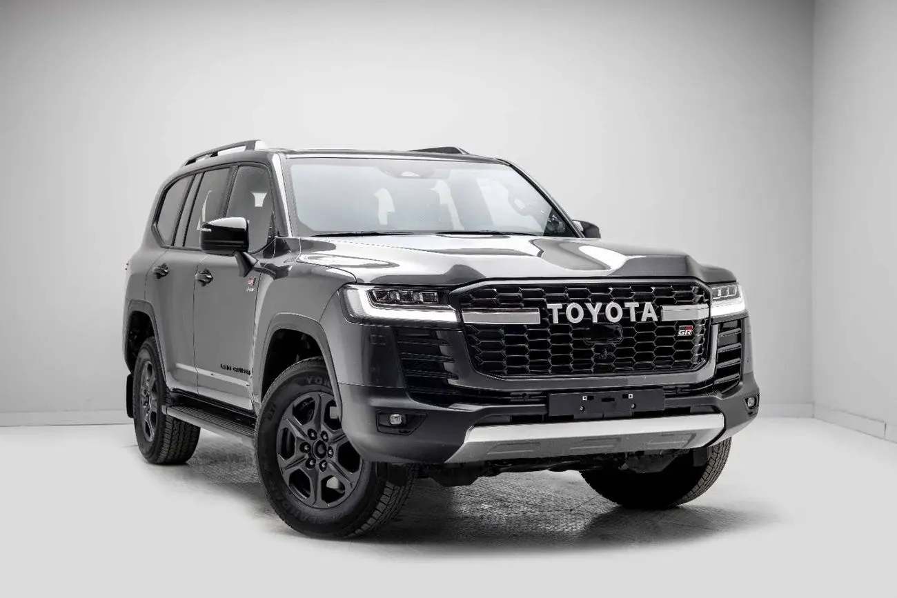 تويوتا لاند كروزر 2025