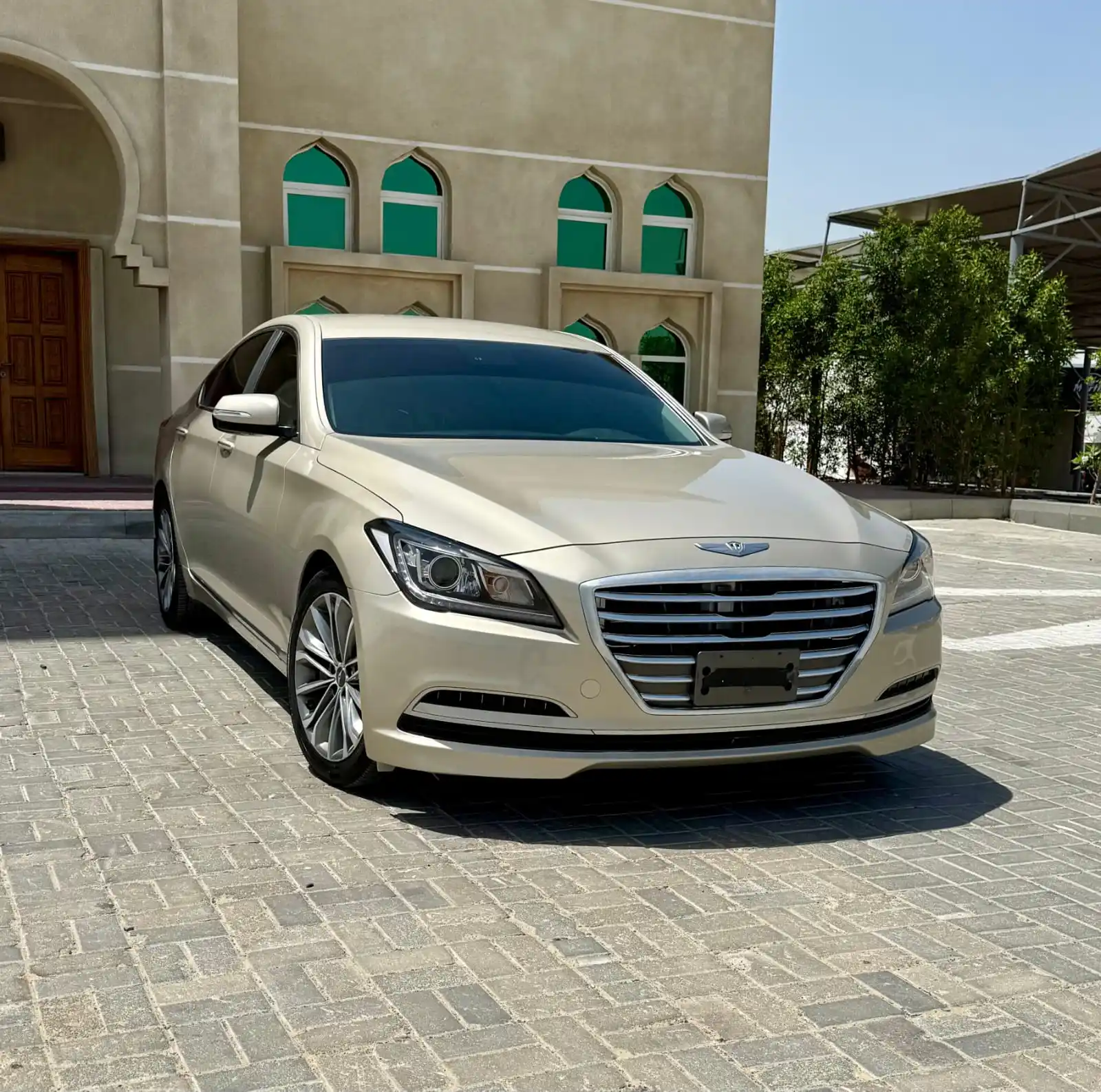 جينيسس G90 2015
