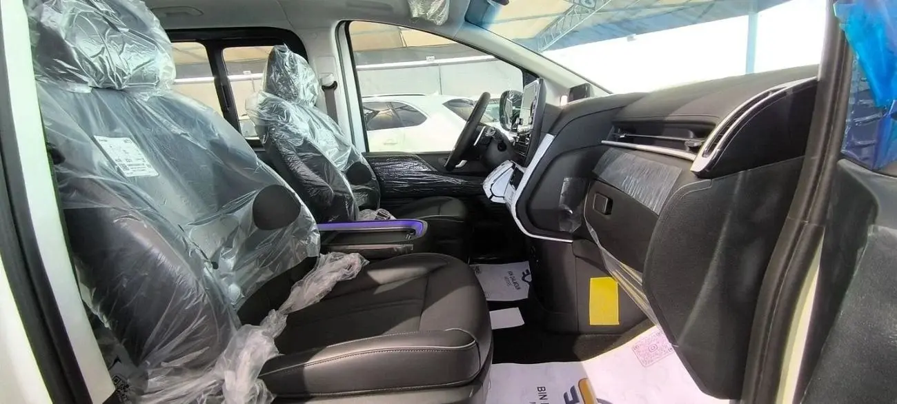 Hyundai Staria 2025 2.2L