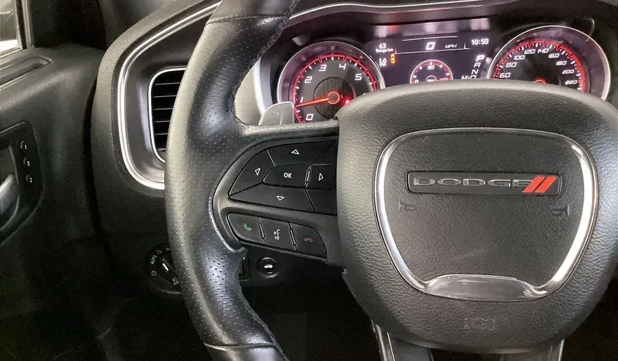 دودج تشارجر 2018