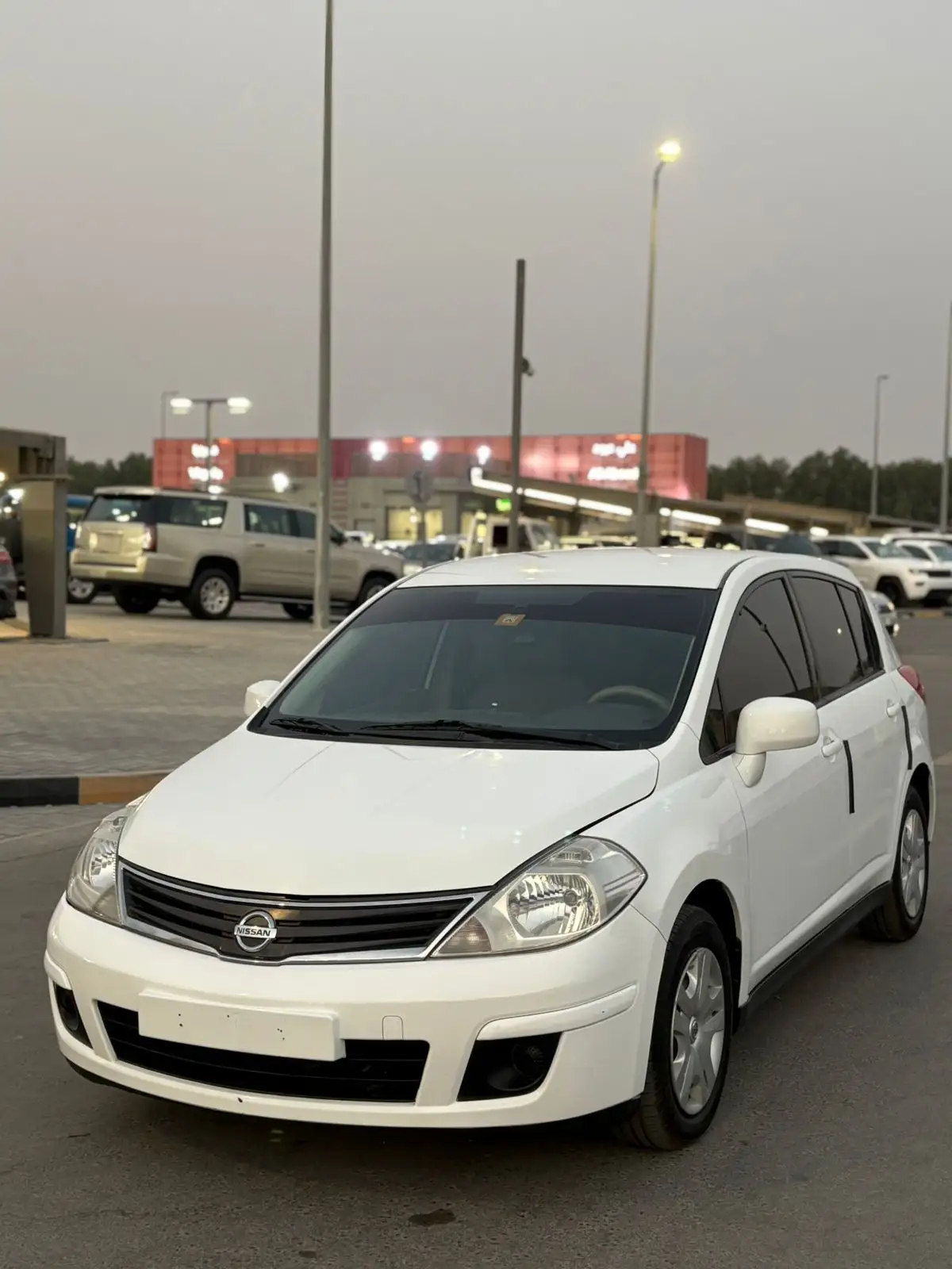 Nissan Tiida 2013