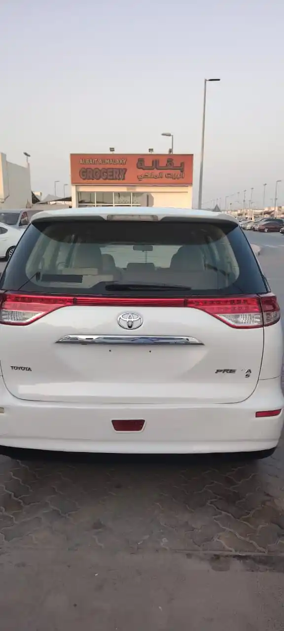 تويوتا بريفيا 2018