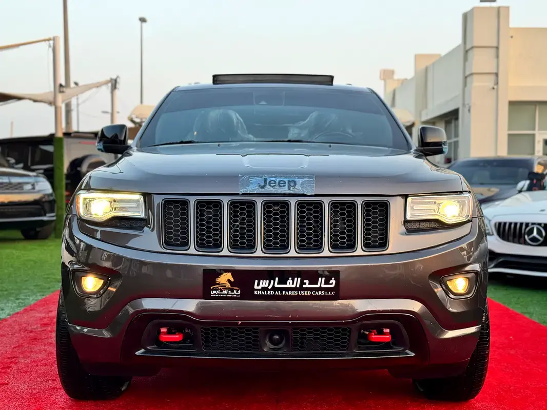 جيب جراند شيروكي 2014