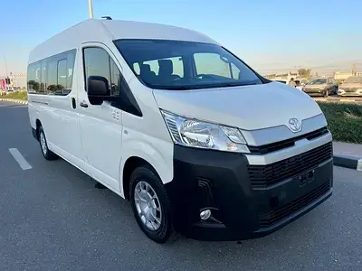 Hiace Bus 2025