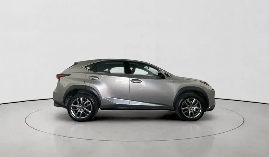 Lexus NX 2021