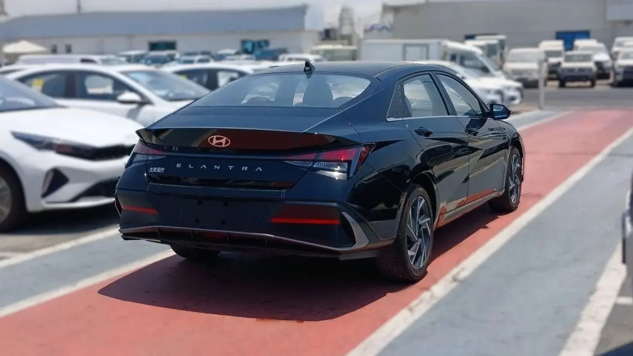 هيونداي إلانترا 2025 1.5L
