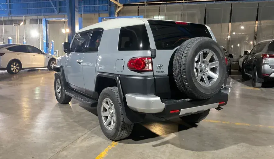 تويوتا اف جي كروزر 2022 4L