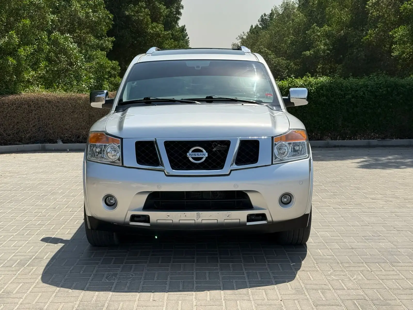 Nissan Armada 2011