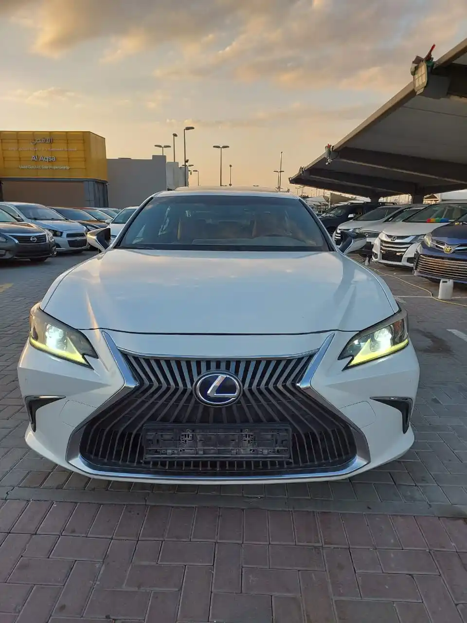 لكزس ES 2019