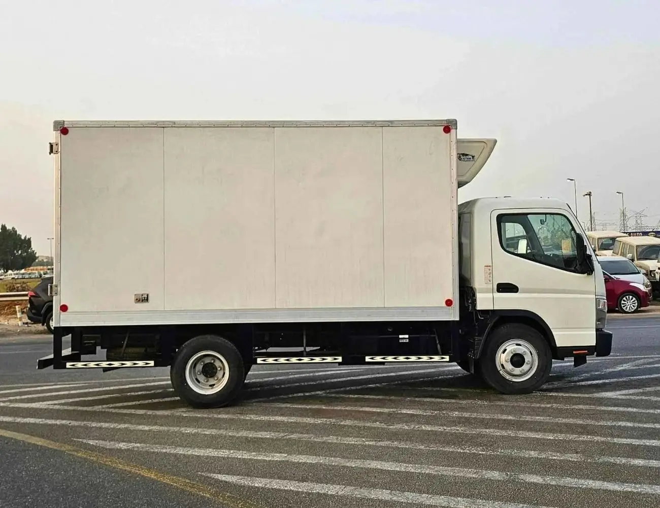 Mitsubishi Canter 2022 4.2L