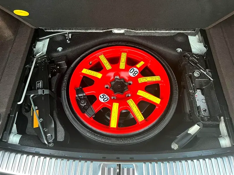 بورش كايان 2012