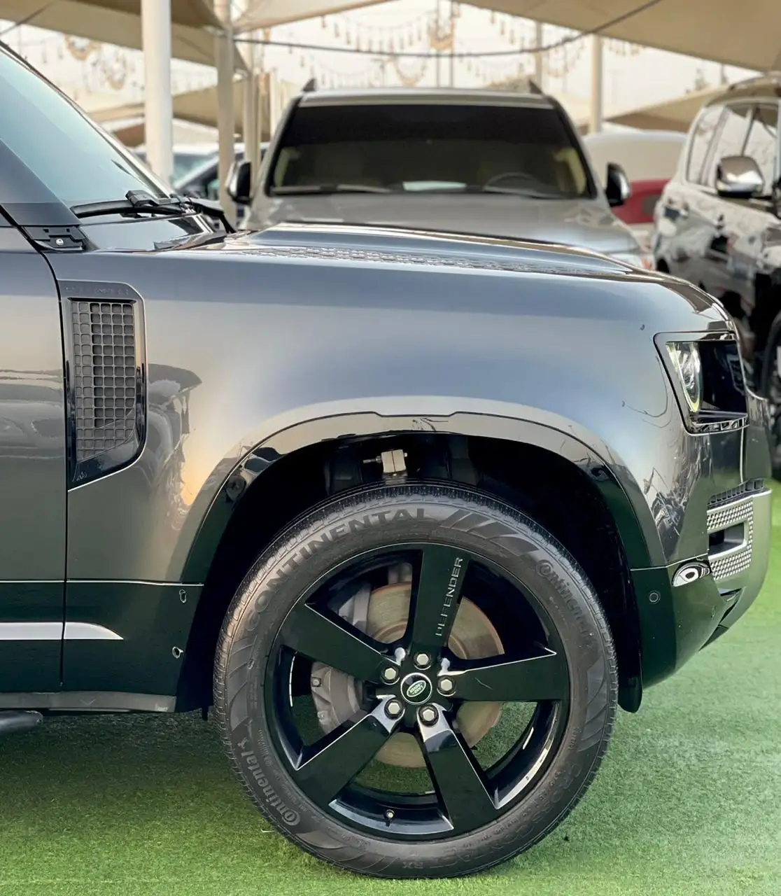 لاند روفر ديفندر 2023