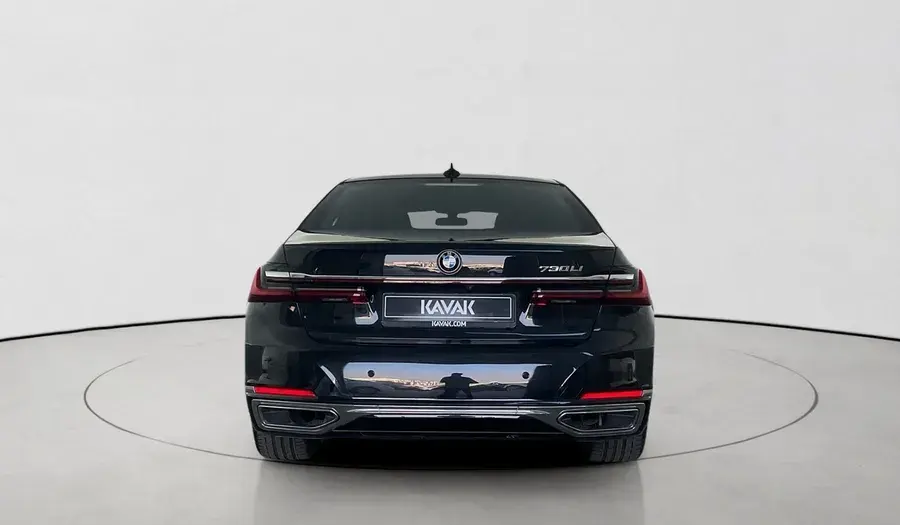 BMW 7 Series 2022 2L