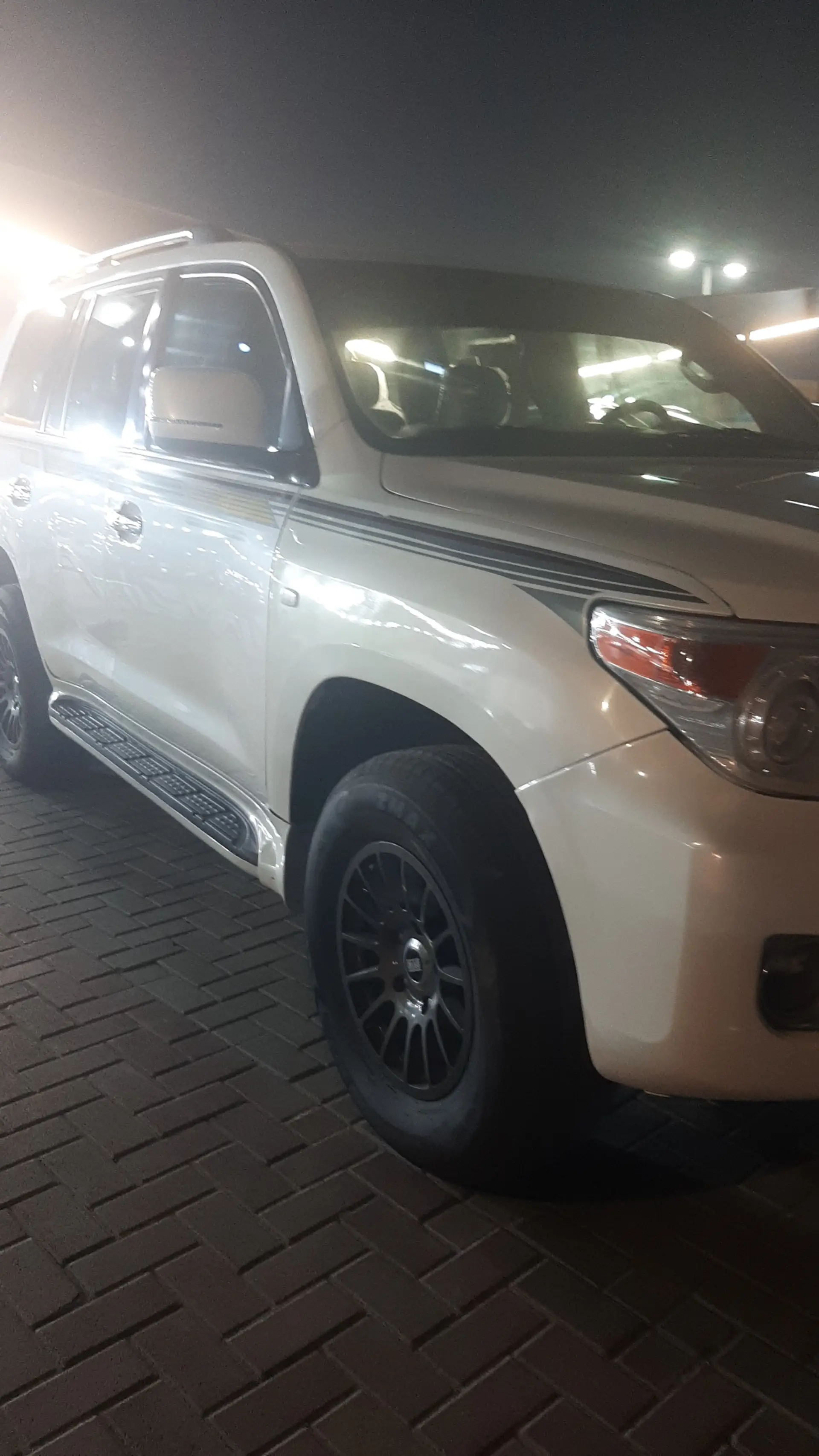 تويوتا لاند كروزر 2008