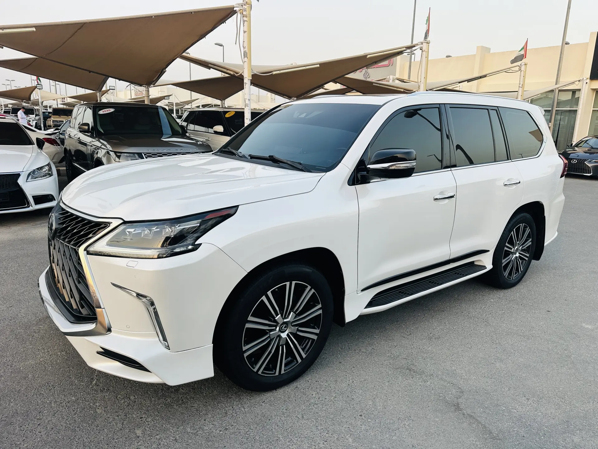 لكزس LX 2018
