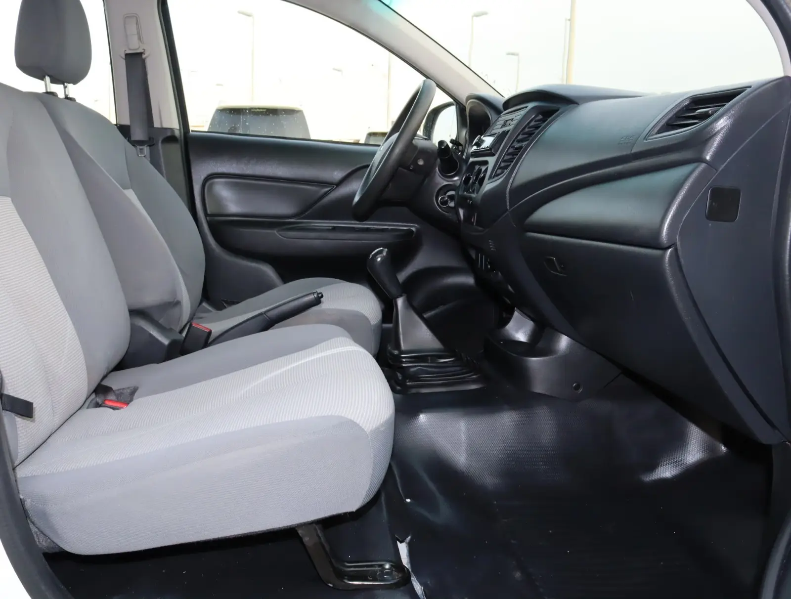 Mitsubishi L200 2021