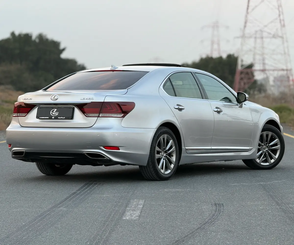 لكزس LS 2013