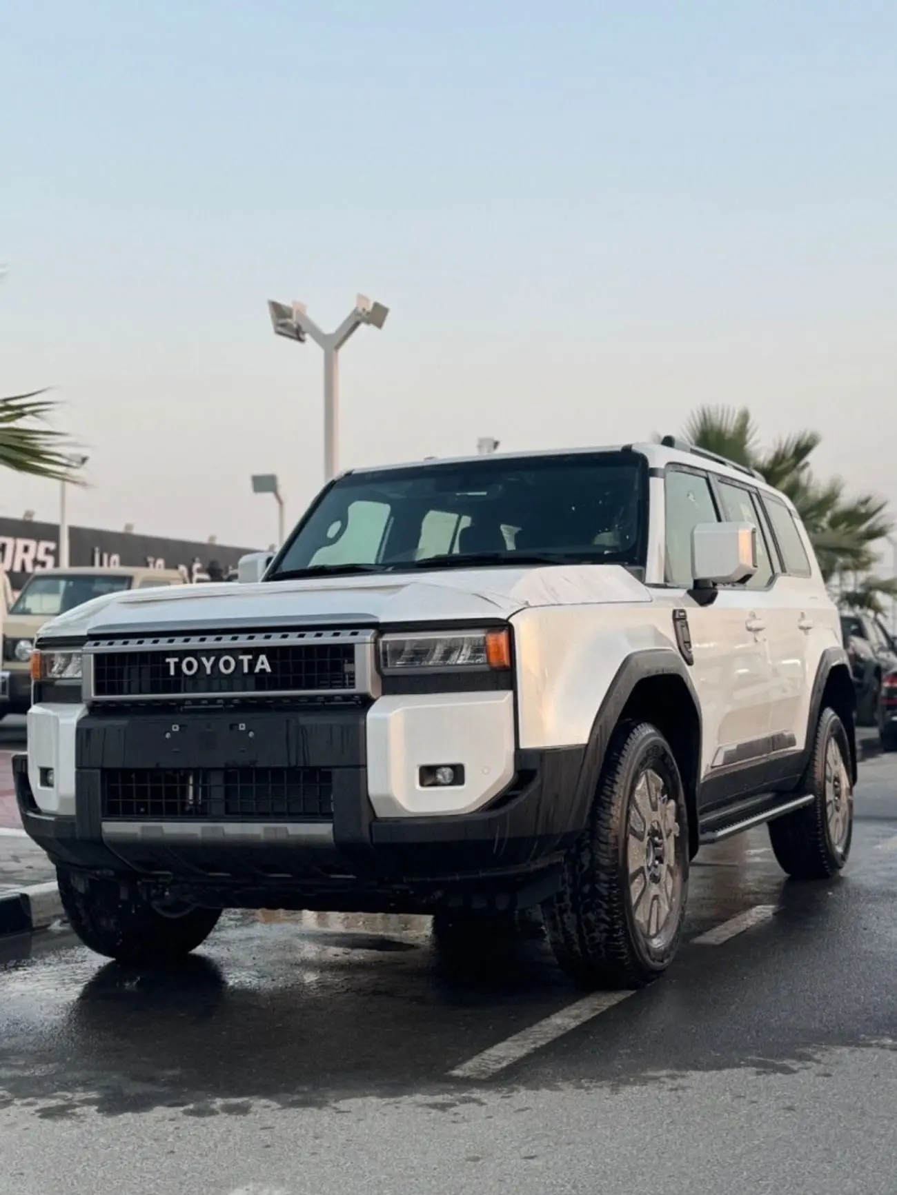 تويوتا برادو 2024 2.4L