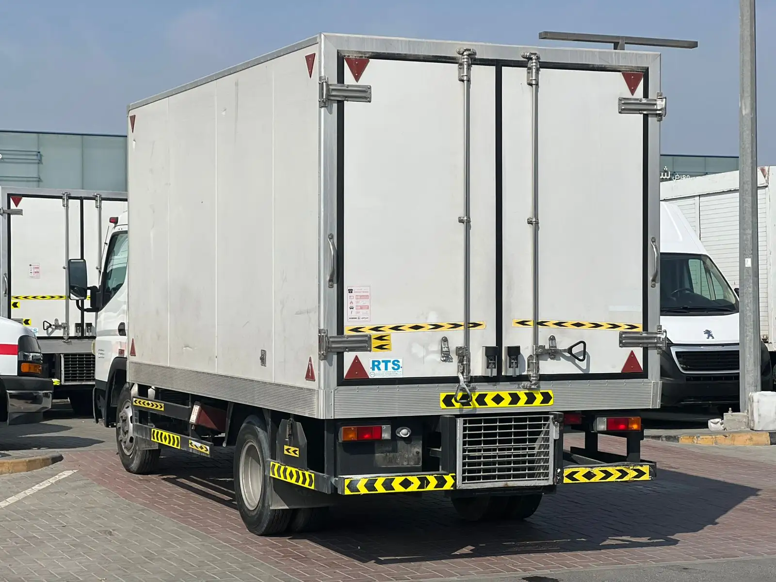 ميتسوبيشي كانتر 2020