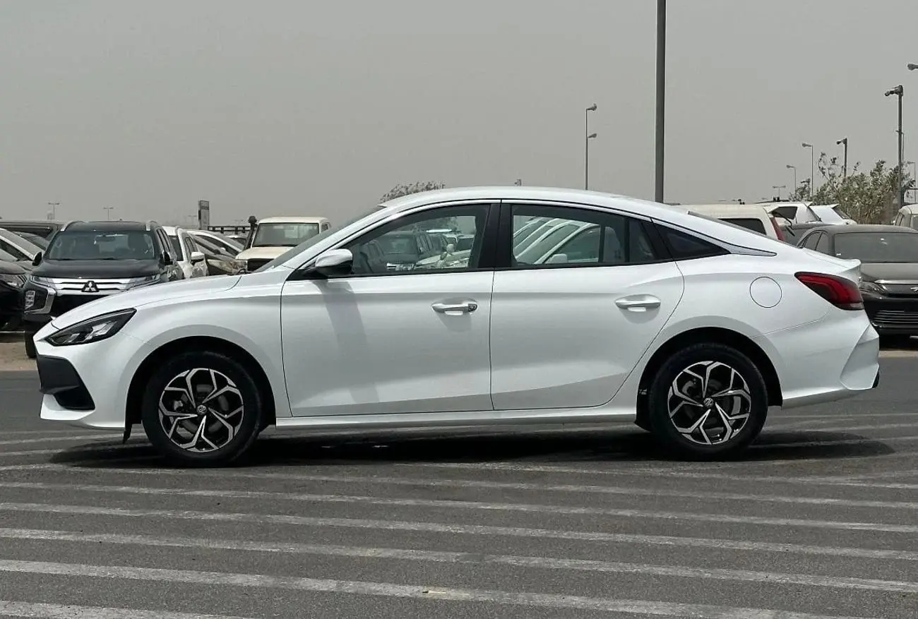 MG 5 2025