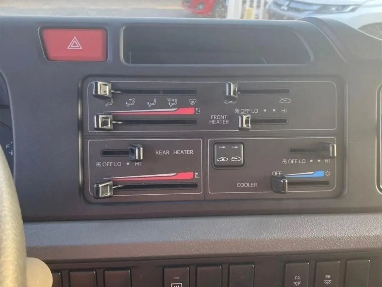 تويوتا كوستر 2024 4.2L