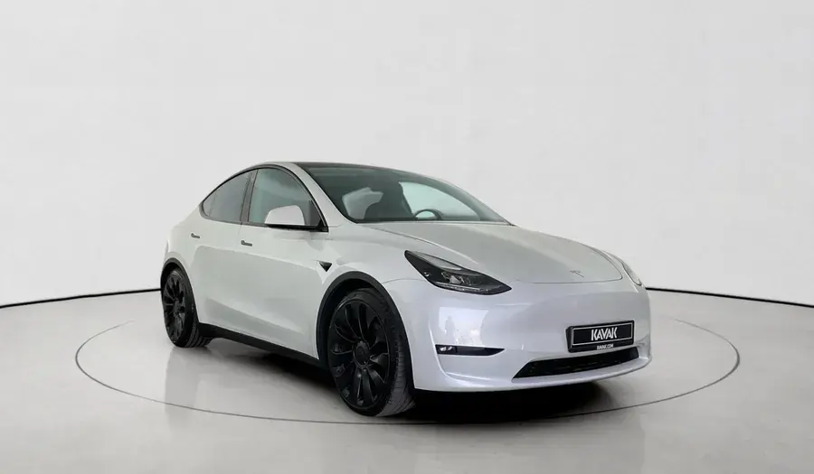 Tesla Model Y 2024