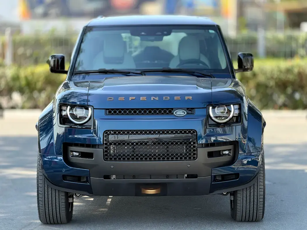 لاند روفر ديفندر 2026