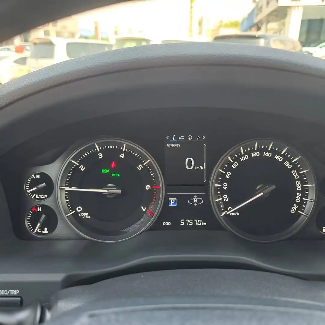 تويوتا لاند كروزر 2021