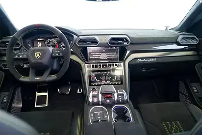 لامبورغيني اوروس 2024