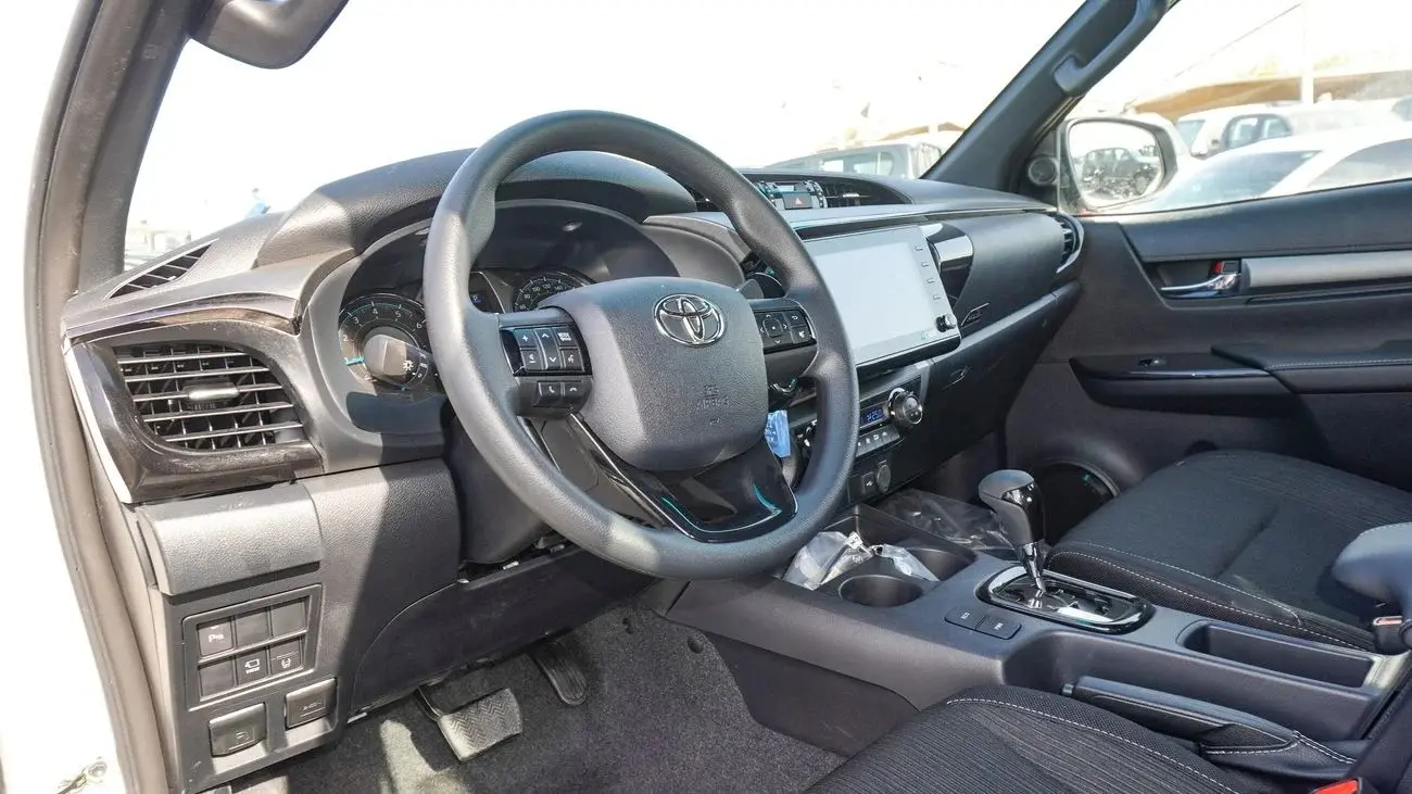 تويوتا هيلوكس 2025 4L