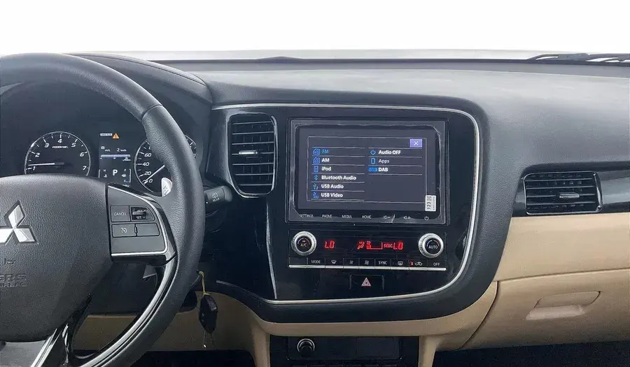 ميتسوبيشي آوتلاندر 2023 2.5L