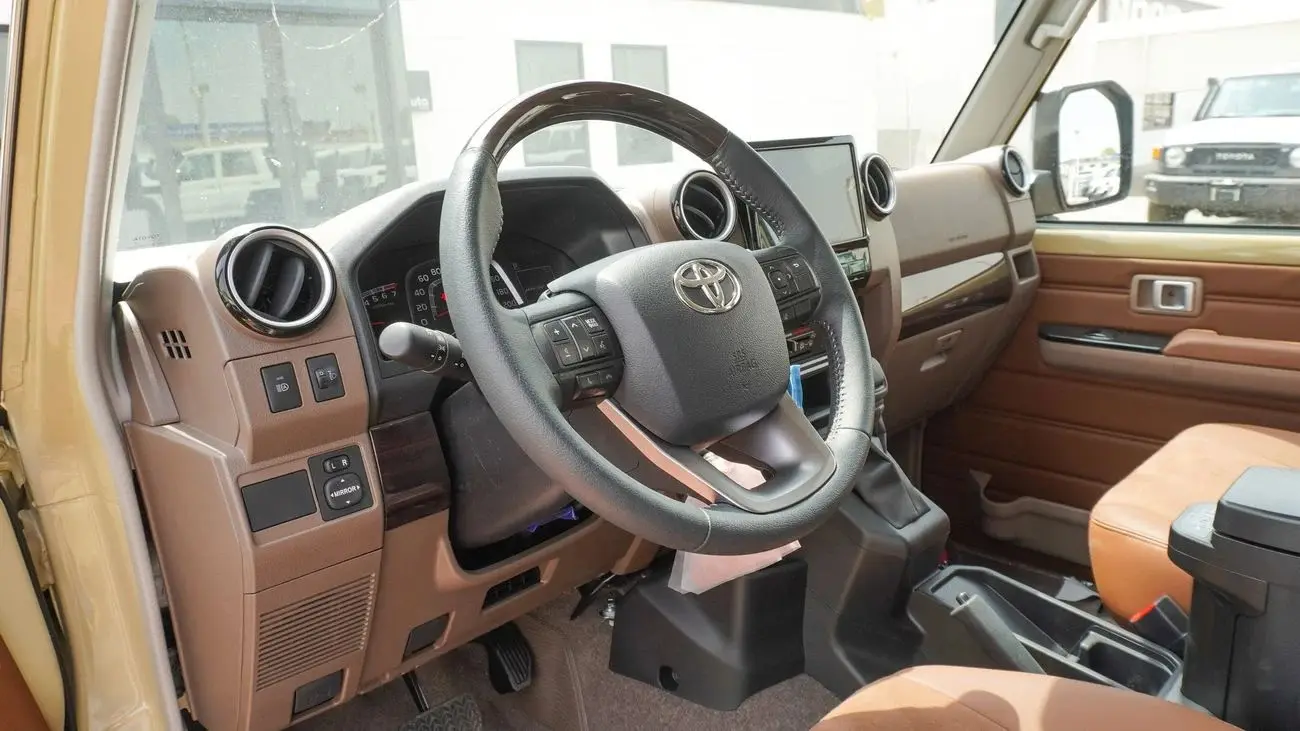 Toyota Land Cruiser 70 2025 4L