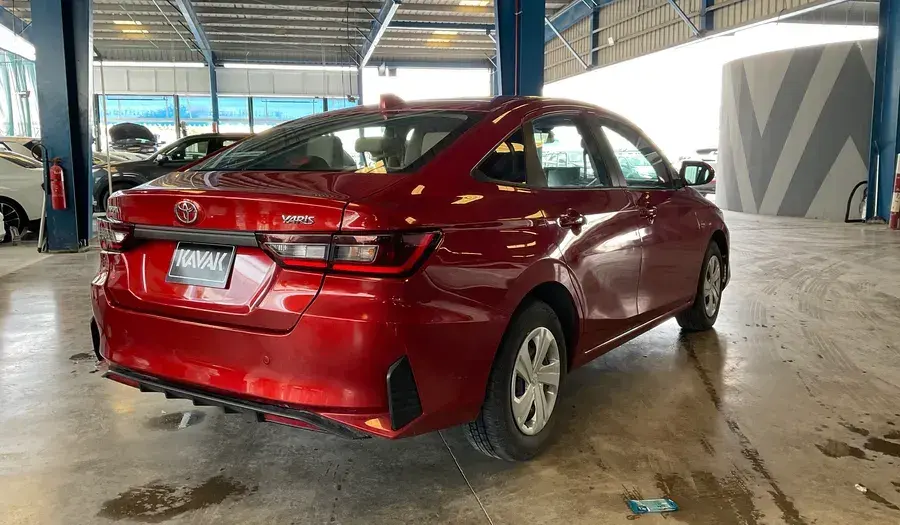 Toyota Yaris Sedan 2023