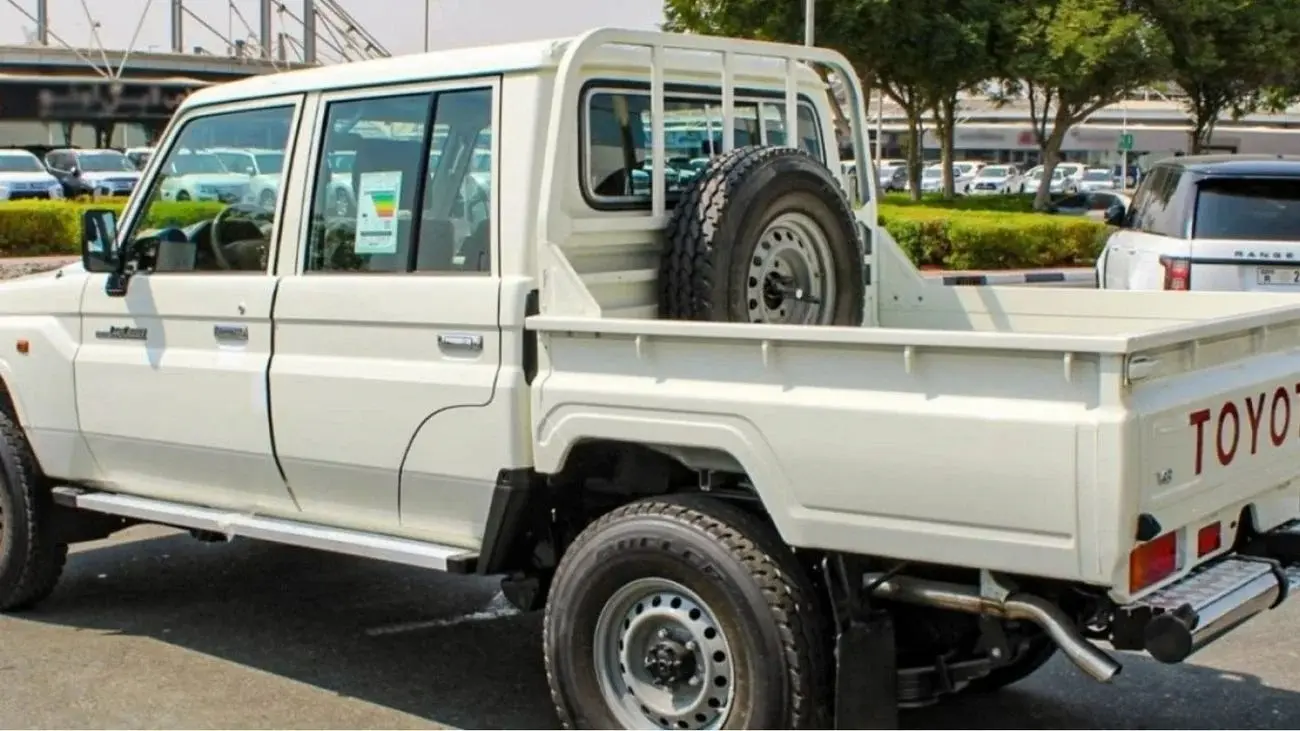تويوتا لاند كروزر بيك آب 2022 4.5L