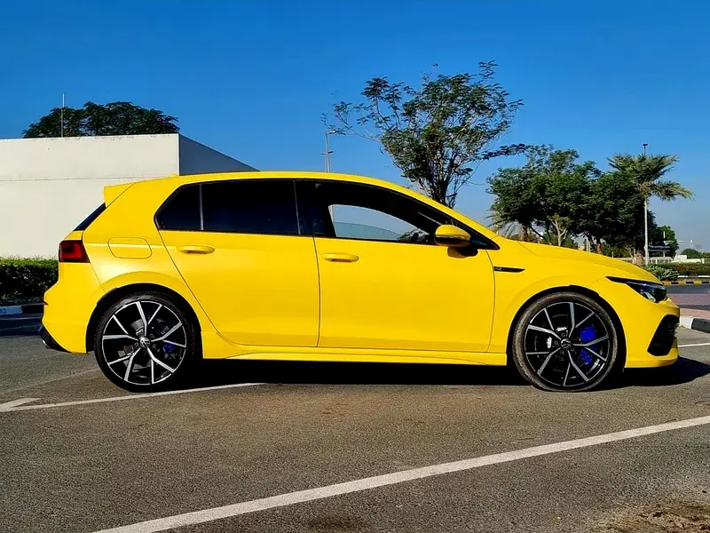 فولكس واجن جولف ار 2022