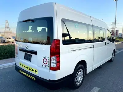 Hiace Bus 2025
