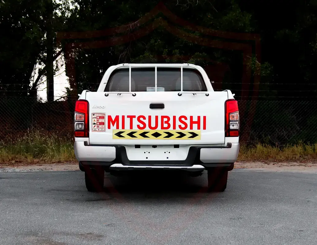 Mitsubishi L200 2023
