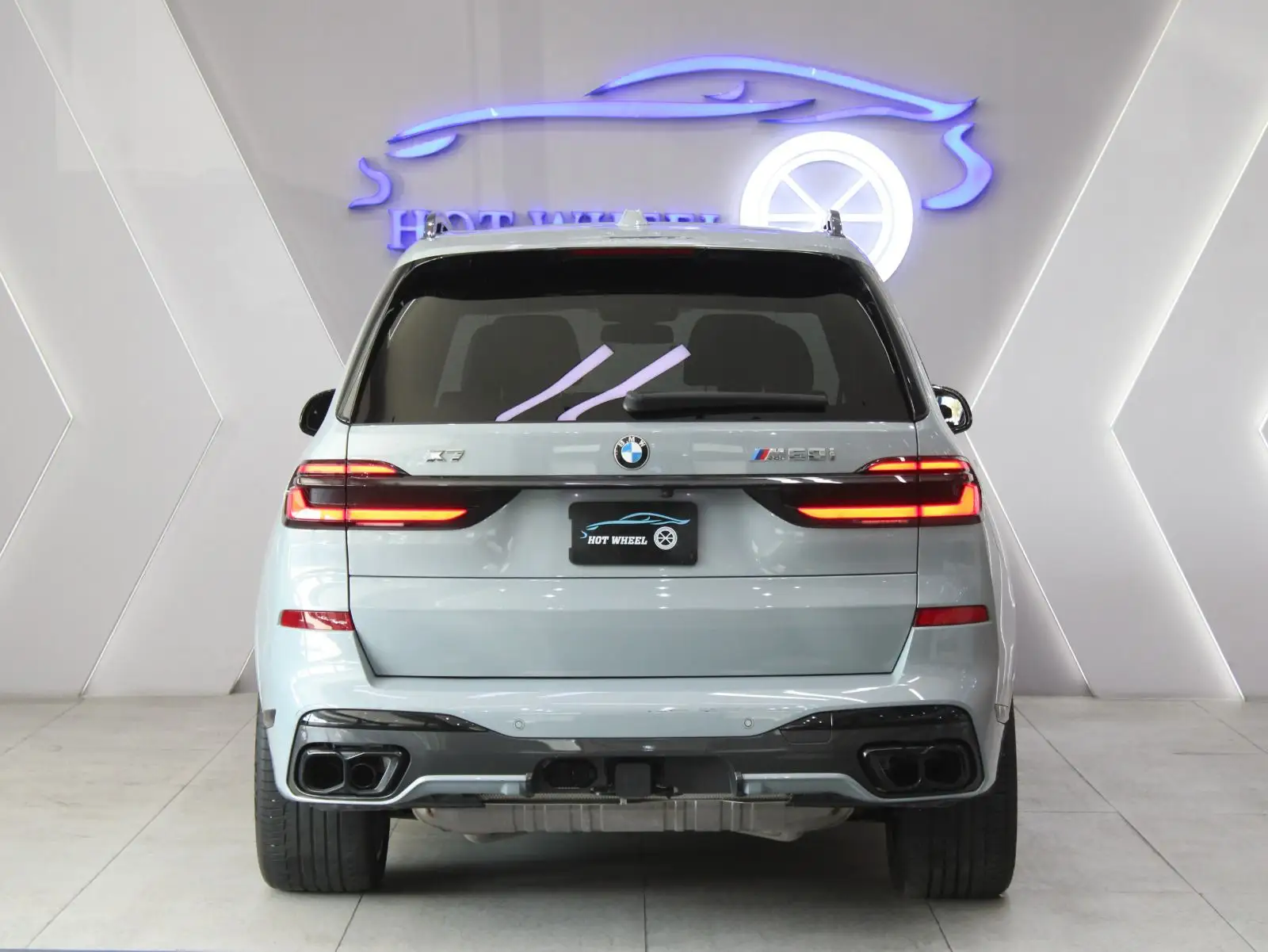 BMW X7 M60i 2024