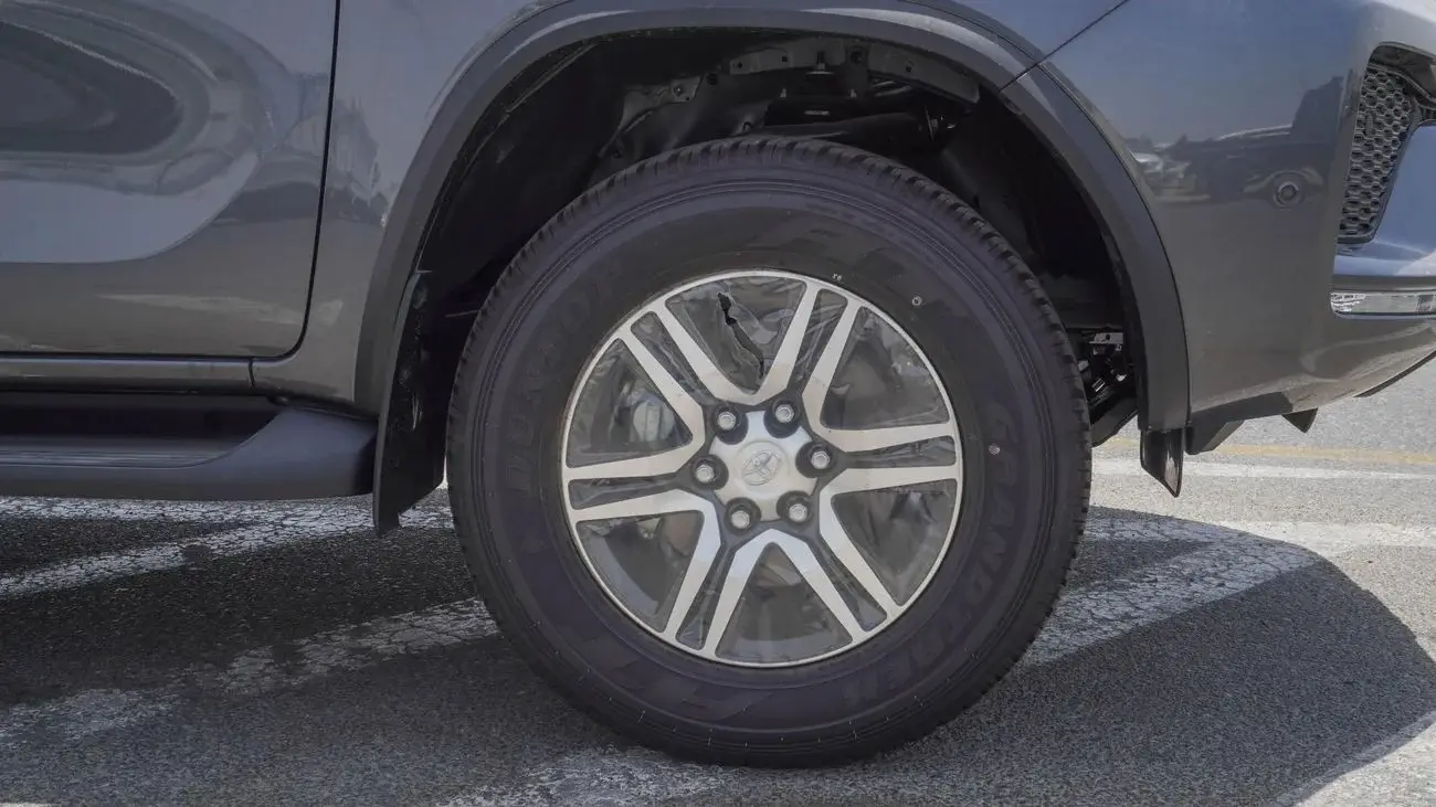 تويوتا فورتونر 2025 2.7L