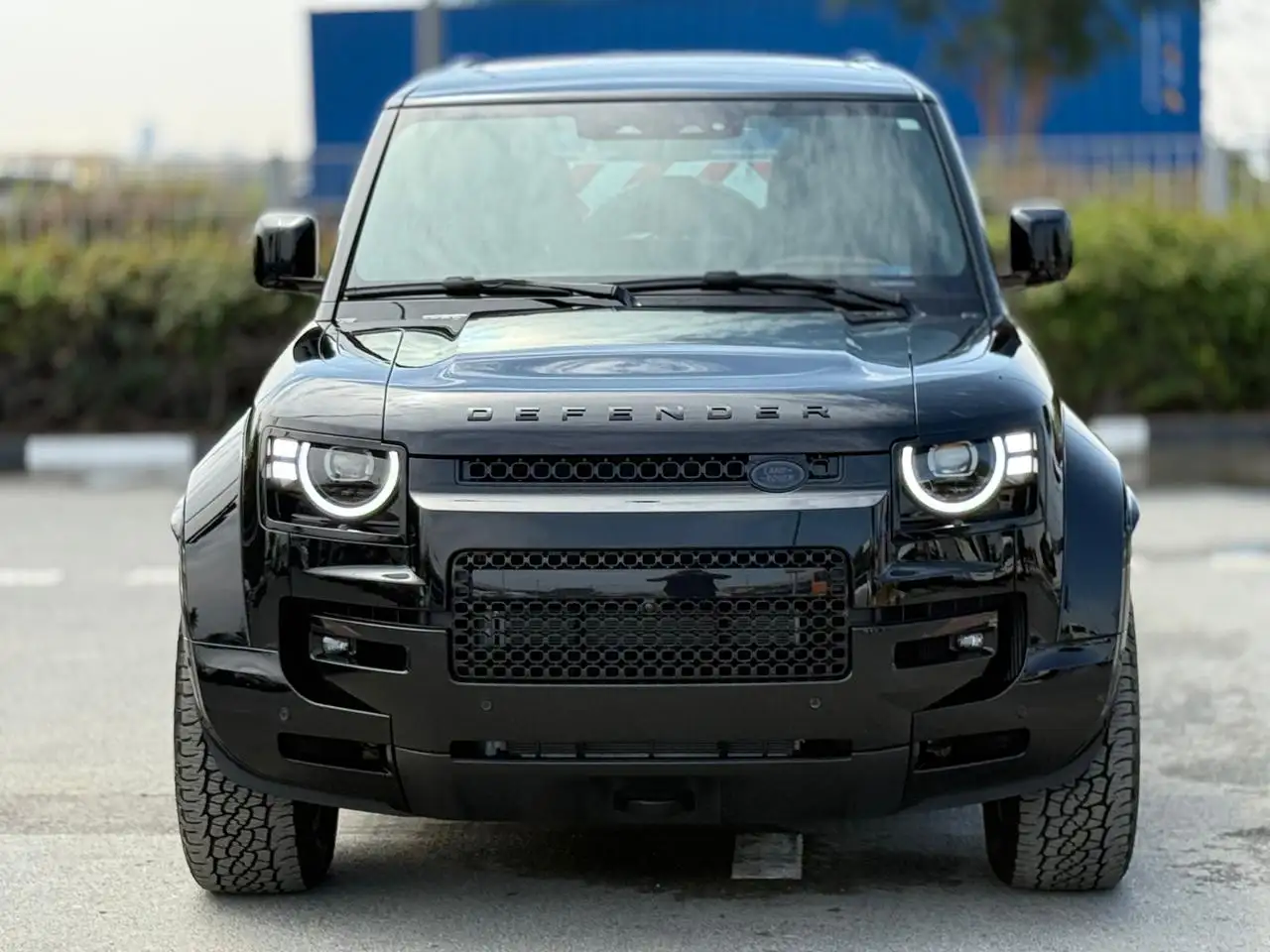 لاند روفر ديفندر 2026 undefinedL