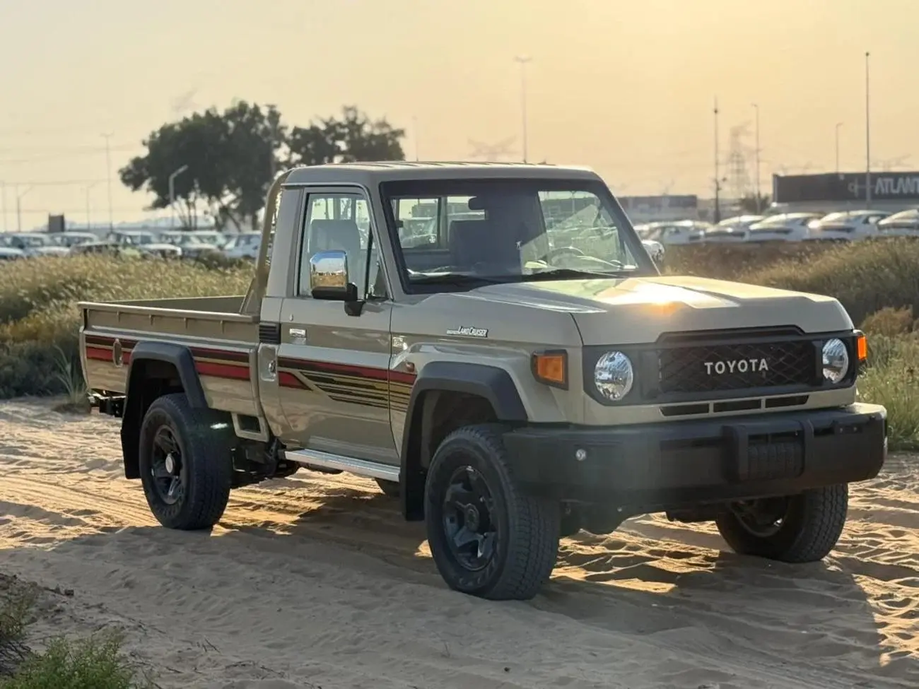 Toyota Land Cruiser Pick Up 2025