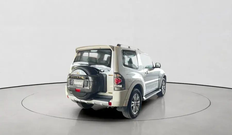 Mitsubishi Pajero 2018