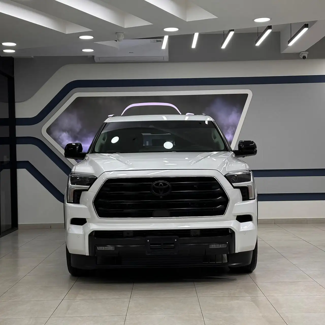 تويوتا سيكويا 2024 5.7L